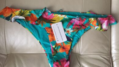 Photo of Раздельный купальник с цветочными аппликациями