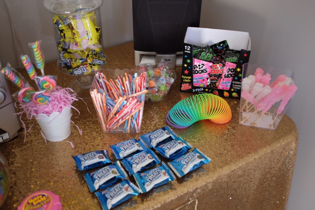 Фото 35 — Однотонный бикини с высокой талией, в стиле 90-х